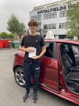 Diana is an amazing instructor, she helped me to pass my driving license on the first try with only 1 minor. I would definitely recommend her to anyone with zero prior driving experience.